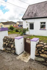 Teachin Siog, Detached Cottage. - Image 2