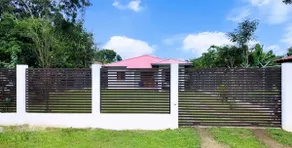Comfortable, fenced and safe house. - Image 2