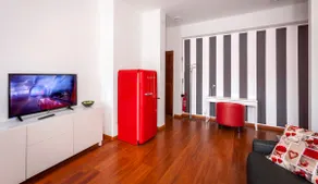 Bright House in Milan - Image 5