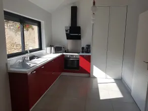 Excellent accommodation for 2–4 people, close to A40 and A6 - Image 4