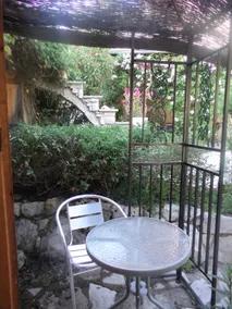 Oleander Stone House - Image 3