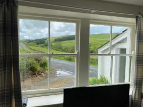 Remote 2-Bed Cottage Stunning Location - Image 5