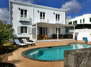 Casa Mila, seafront villa with pool Punta Mujeres - Image 4