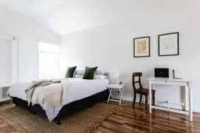 A Cottage In Richmond - Image 3