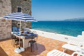 Illyria, just 3m from the sea! - Image 3