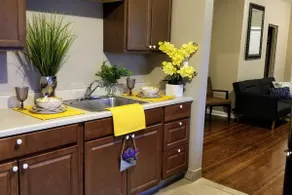 ❤The Indy Apartment with FREE PARKING/WIFI❤ - Image 2