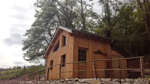 Experience a getaway in my winegrower's cabin! - Image 2