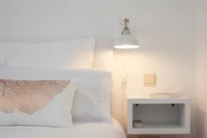 Garden Loft - Ideal for Couples - 600m to Beach - Image 3