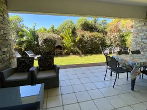 Ground floor stone villa, seaside - Image 4