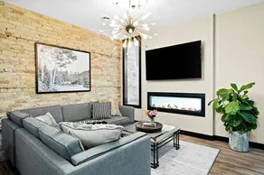 Canal Park/Downtown Duluth Luxury Condo. 4 bedroom, 2.5 bath - Image 3