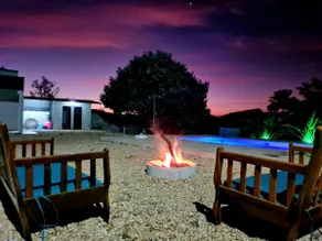PetFriendly spot with pool and air-conditioning - Image 3