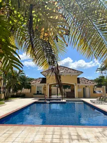 Panama, Altaplaza 2BR apartment, Pool and Mall - Image 3