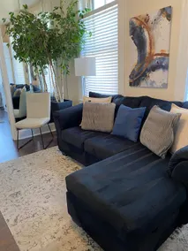 2BDRM Executive Suite mins from Downtown w/parking - Image 4