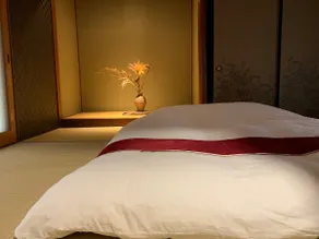 The same price for up to 4 people. Capacity: 10 people. 900 m to Izumo Station, 4 bedrooms, spacious 120 ㎡! Micro bubble bath. - Image 3