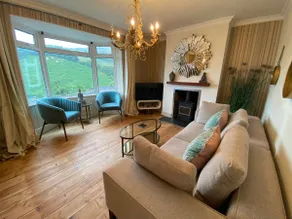 Terraced Cottage In The Centre Of Picturesque Dartmouth, South Devon, England - Image 2