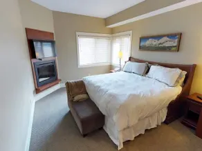 Beautiful 3 bedroom with a view! - Image 5