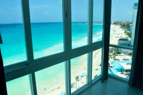 Beautiful oceanfront apartment 02 - Image 2