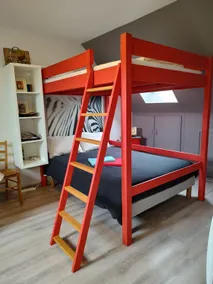 Studio in a townhouse - Image 2