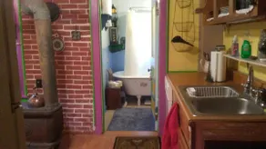 Cozy Little Cottage - Image 4