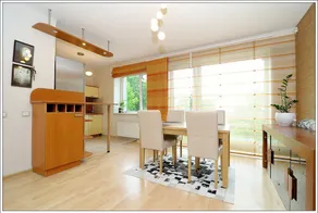 Sunny apartment in a city center - Image 3