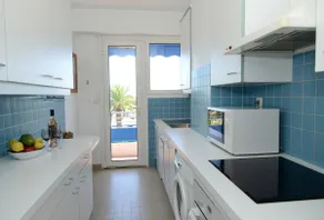 Comfortable appt for 4: terrasse/parking/WIFI/AC - Image 5