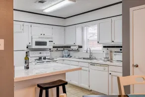 Charming home w/ Patio Lounge + Near ULM & Airport - Image 3