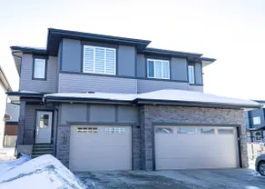 Stylish, Modern 4 Bdrm Home in Convenient Location - Image 4