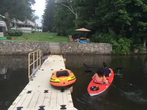 Spectacular Cottage at Bantam Lake, Sleeps 12 - Image 4