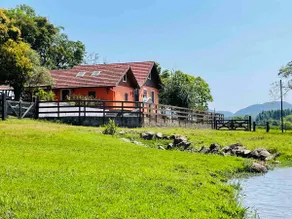 Ranch with pool and lake. - Image 4