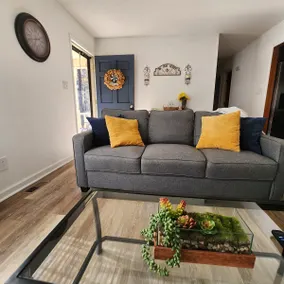 Serene 2 Bedroom Ranch Tucked Away In The Country - Image 2