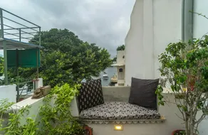 Rosie's Retreat Udaipur Lake Facing Apartment - Image 4