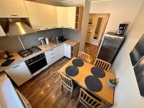 Modern city center apartment - Image 4