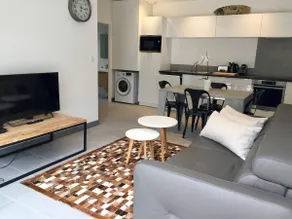 T2 private heated pool, walking distance to SurfGolf 4* - Image 4