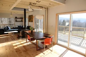Peaceful House on 10 Acres with a Stream - Image 4