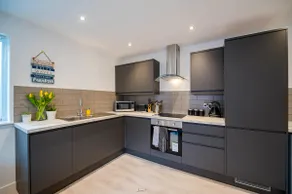 Windmill House Apt 1 - 1 bed apt - sofa bed - sleeps 4 - Image 5