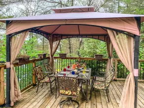 Gorgeous Waterfront Cottage on Kennebec Lake - Image 2