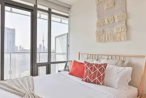 Boho HighRise, Heart of City 2Bed2Bath w Pool/Gym - Image 4