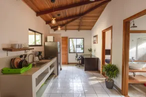 2 Bedroom Vacation Home 1min from the Beach - Image 3