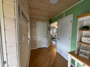 Luxury Cottage in Nelsonville, close to Train, Opera House, near Hocking Hills - Image 5