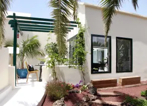 Unique,Stylish El Estanque by the Sea, Adults Only - Image 4