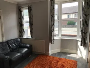 Modern Ground Floor Apartment Spacious+Comfortable - Image 2
