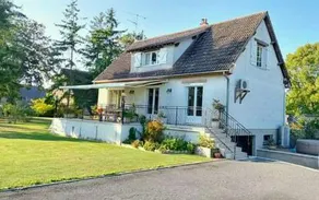 Honey Home Cottage: A Warm Welcome in Loiret - Image 2