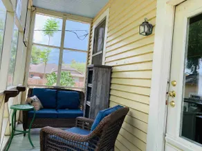 Historic House - Modern Amenities - Downtown - Image 2