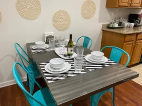 Stylish Arts Dist Apt | Walk to Will Rogers & More - Image 4