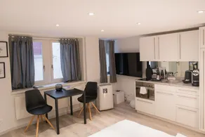 City Studio Apartment #1 by Airhome - Image 4