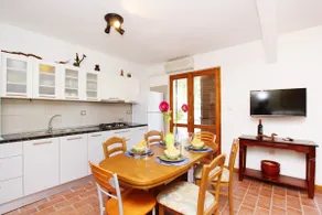 Cozy 2BD with view,parking&wifi #2 - Image 2