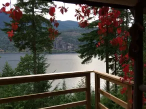 Three Bears Lakefront Cabin - Image 3