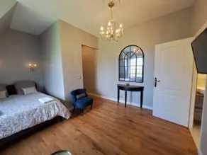 Beautiful suite in a historical castle in Loire Valley - Image 4