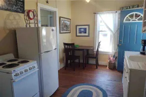 Cozy Ludington cottage with 2 kayaks - Image 4