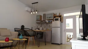 Cozy & modern apartment in the city center. - Image 4